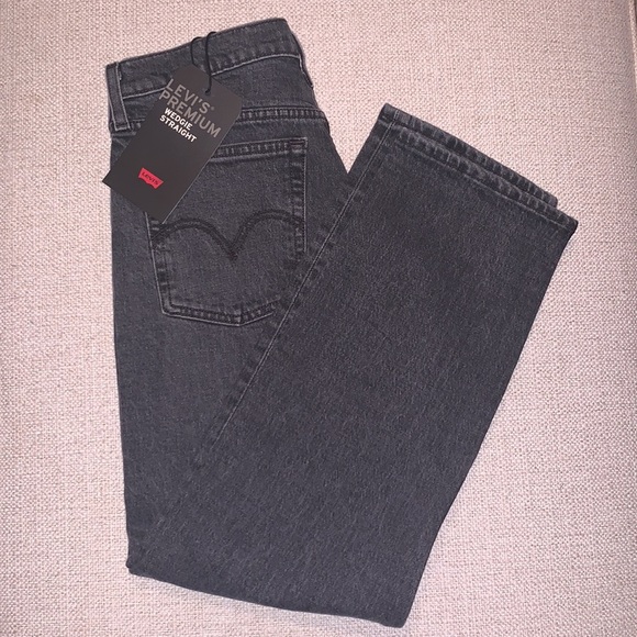 Levi's premium Wedgie Straight Leg high Rise Jeans - Picture 5 of 11